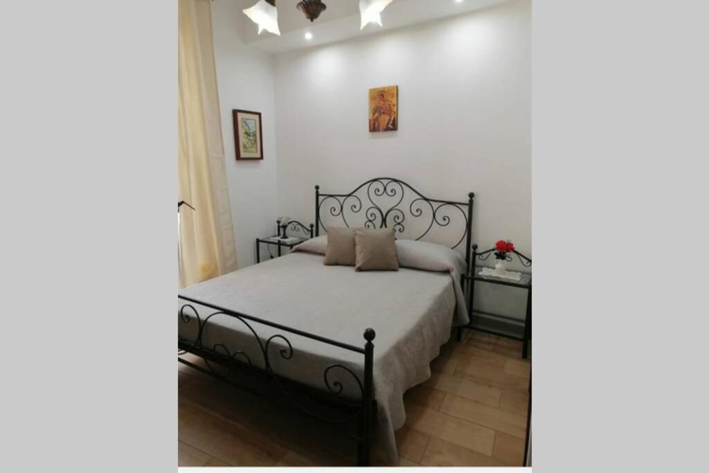 Casa Santagostino Apartman Taranto Kültér fotó